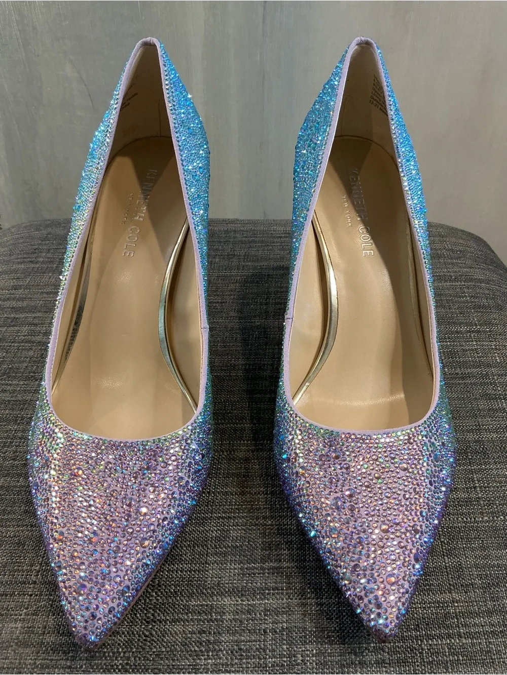NIB Kenneth Cole NY Riley 85 Rhinestone Ombre Pumps in Blue & Purple Size 8.5